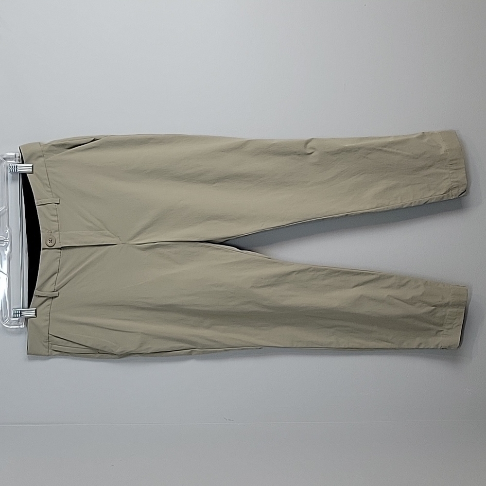 Eddie Bauer beige Voyager Travex ankle pants size 10 Zip pockets